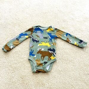 Carter's NB Baby Boys Long Sleeve Onesie Animal Print Snap Closure Cotton